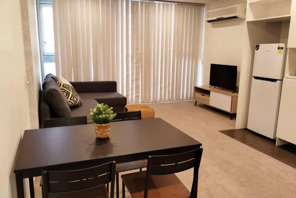Unique Lvl 1 Apartment Morphett Adelaide 0*,  Australien