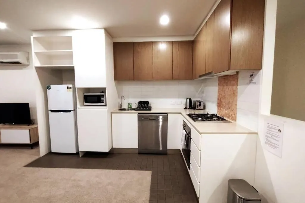 Unique Lvl 1 Apartment Morphett Adelaide